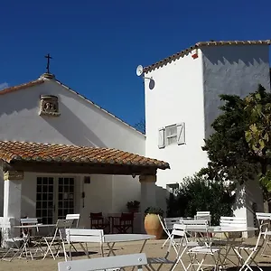 *** Hotel Cacharel Francia
